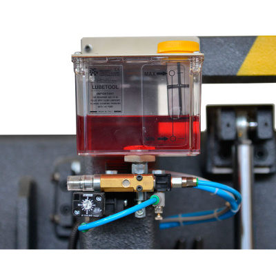 Ручной ленточнопильный станок Beka-Mak BMS-320